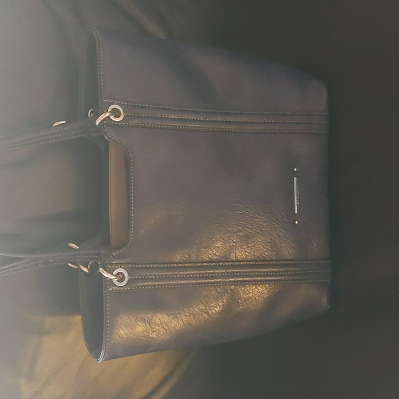 Like new Basque navy and silver shoulder bag - Picture 2 of 4